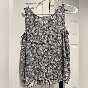 Flower Sleeveless Shirt